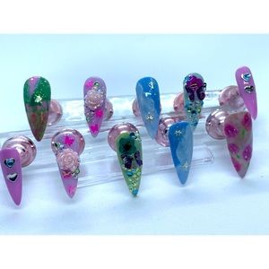 Dreamy Aesthetic ✨💕🌲🤍 Custom 3D Press On Nails